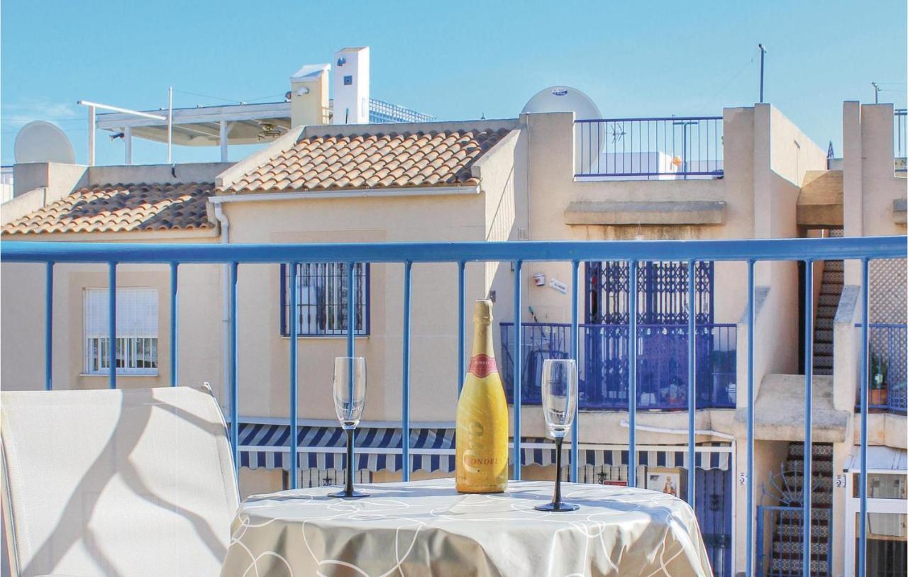 Amazing Apartment In Torrevieja With Kitchen Exterior foto
