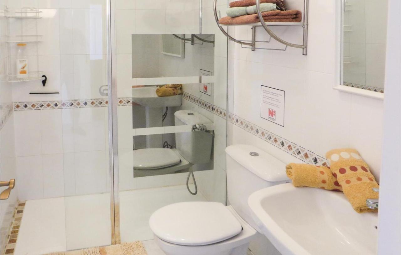 Amazing Apartment In Torrevieja With Kitchen Exterior foto