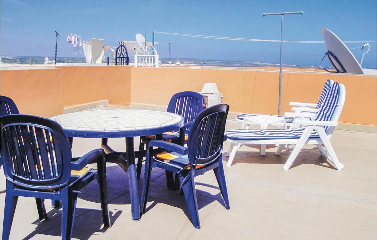 Amazing Apartment In Torrevieja With Kitchen Exterior foto